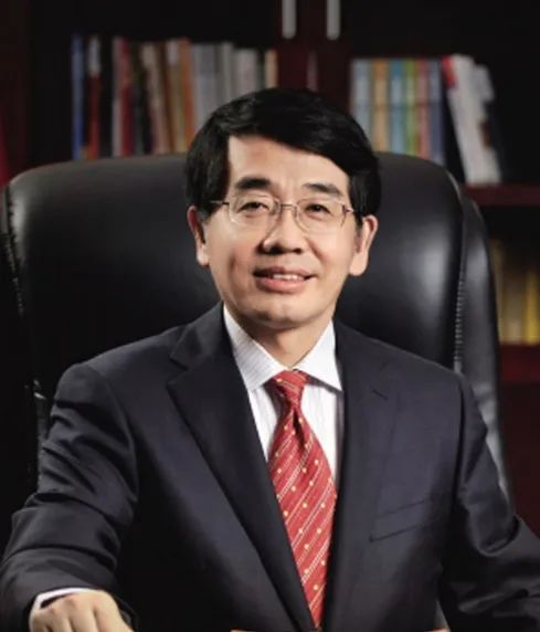 他，領(lǐng)域拓荒者，六院院士！兼任Nature和Science兄弟期刊主編!