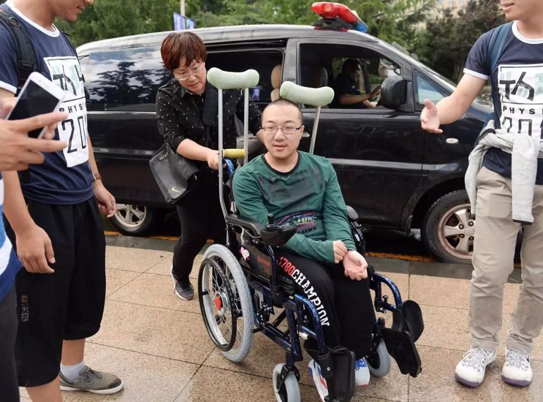 寒門貴子！他曾致信清華懇求一間陋宿，如今直博中科院深耕科研